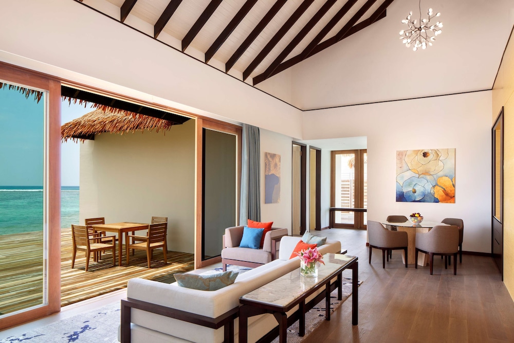 Three bedroom water villa with private pool & free access to VIP seaplane lounge on arrival - Photo 7