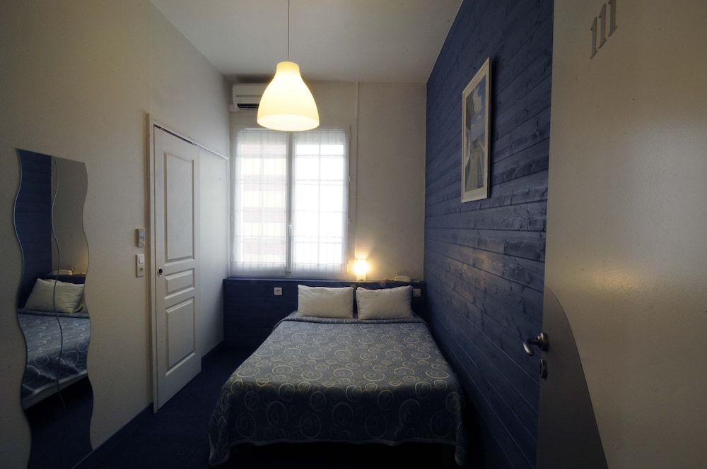 Standard Double Room photo 3
