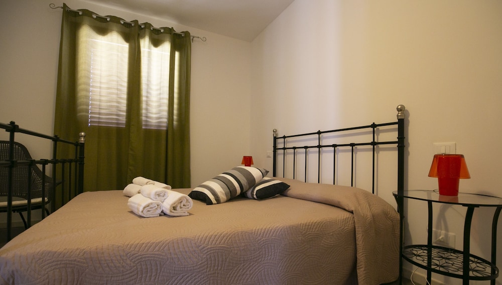Apartment, 2 Bedrooms (5 pax) photo 1