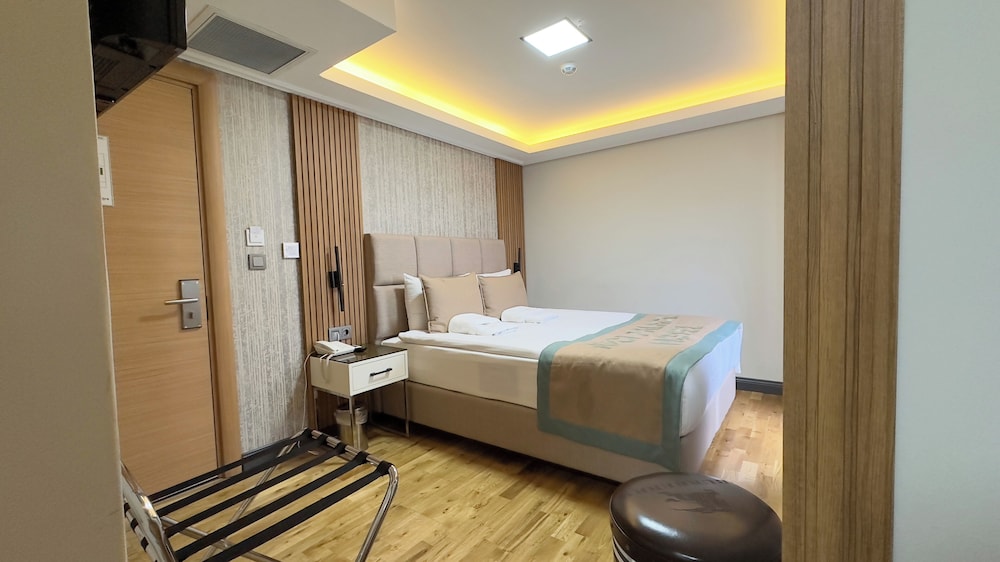 Standard Room photo 2