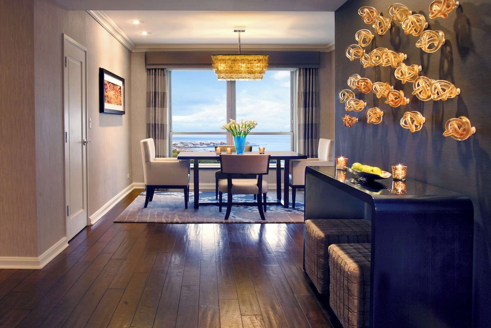 Luxury Suite, 1 King Bed