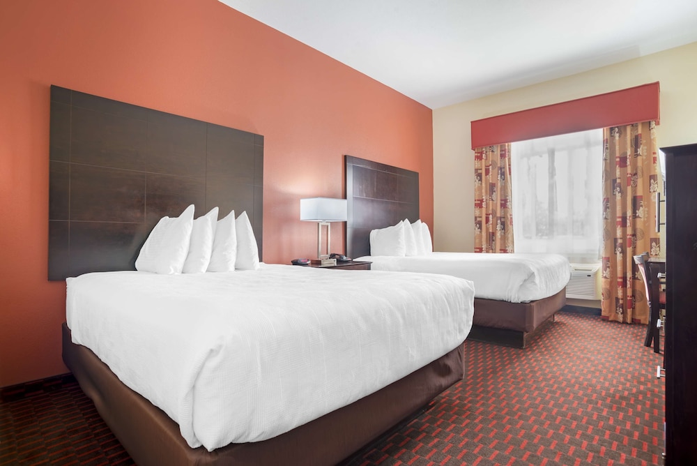 Standard Room, 2 Queen Beds, Non Smoking, Refrigerator & Microwave - Photo 1