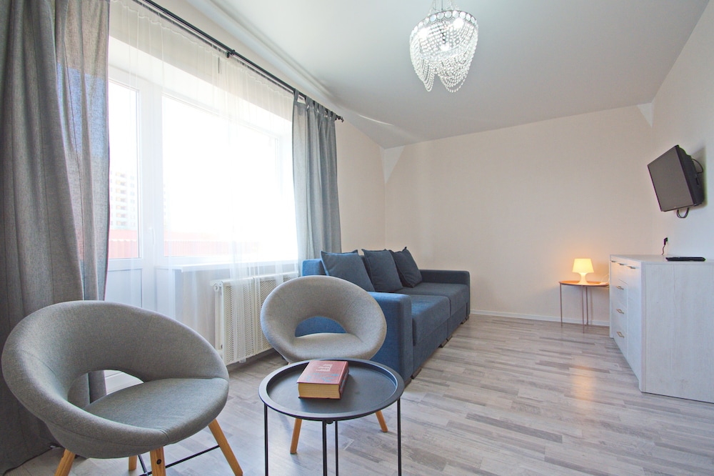 Basic Apartment (B. Hmelnickogo, 10) photo 1