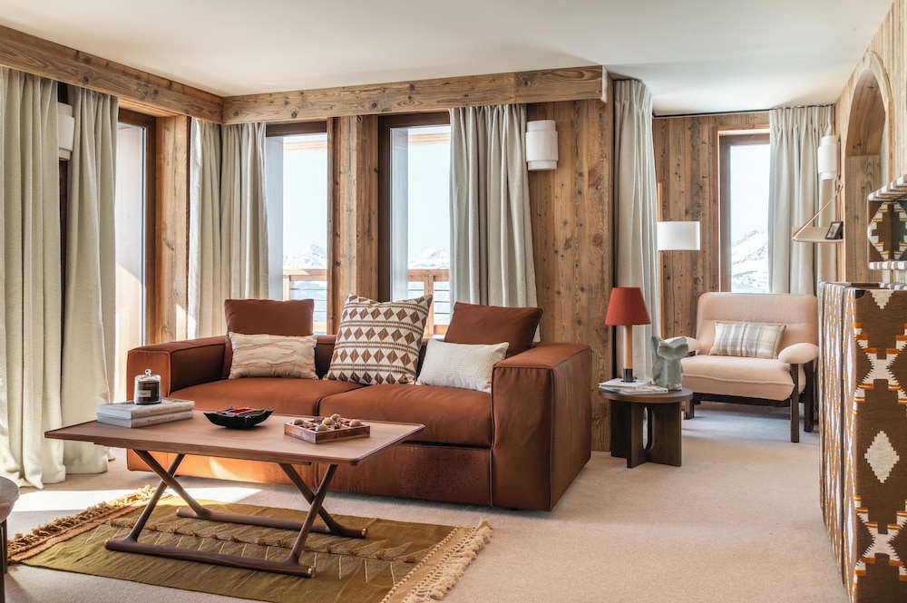 Executive Suite, Balcony, Mountain View photo 3