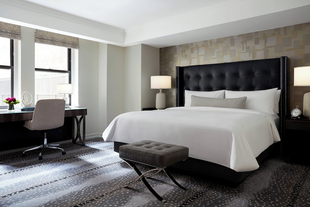 Deluxe Suite, 1 King Bed