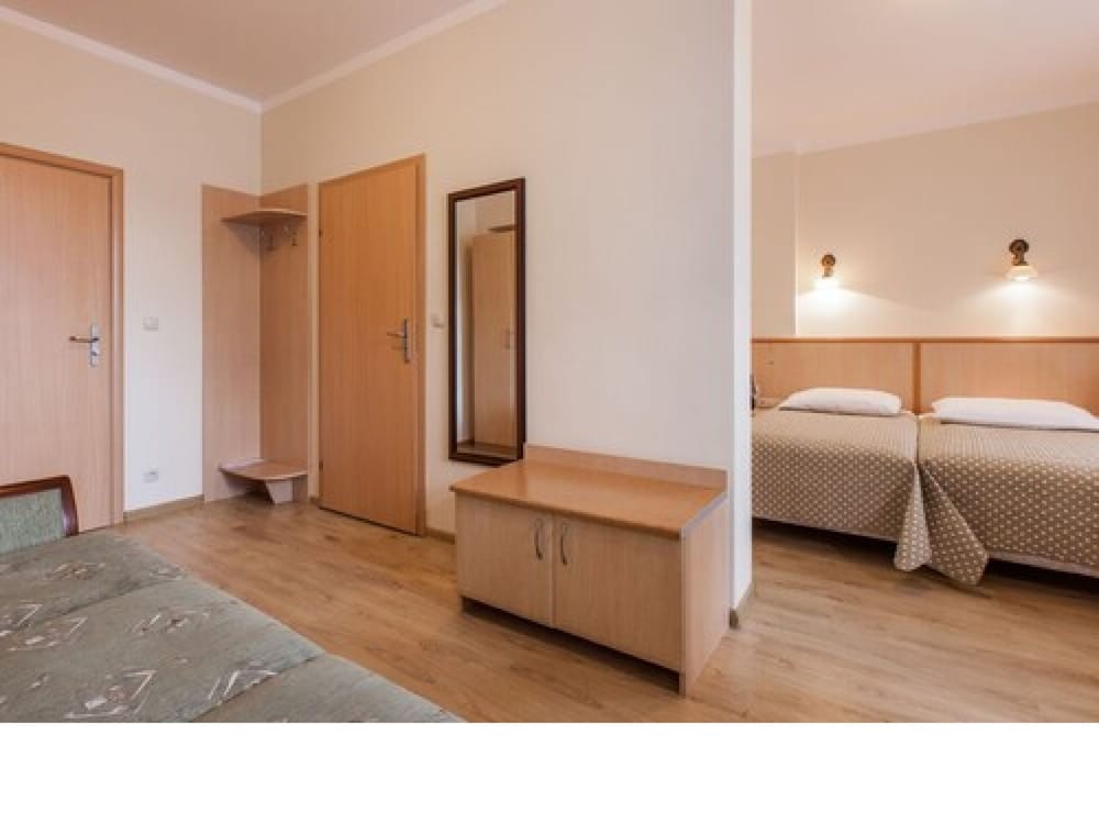 Single Room, Shared Bathroom photo 2