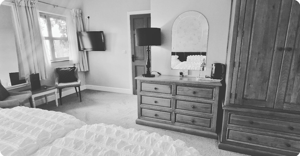 Double single room ensuite photo 3
