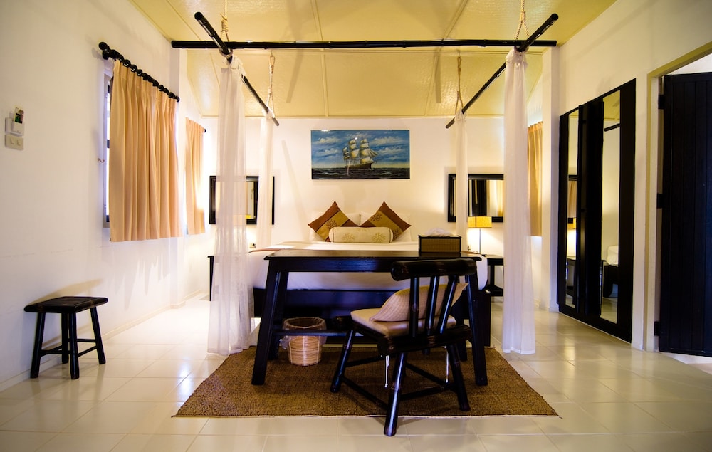 Deluxe Private Pool Villa - Photo 10