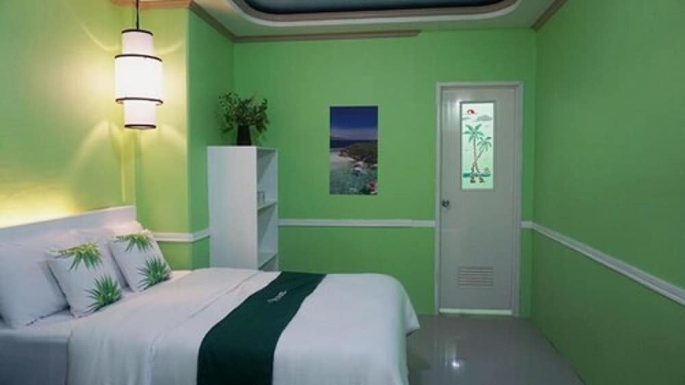 Quadruple Room - Photo 2