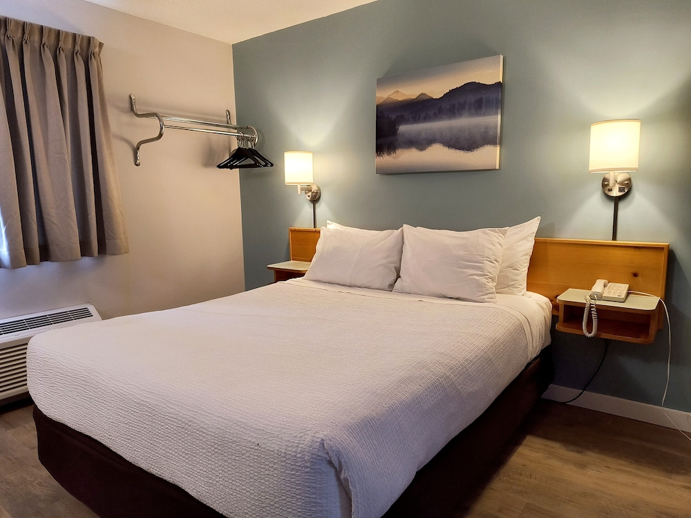 Basic Single Room, Kitchenette photo 1