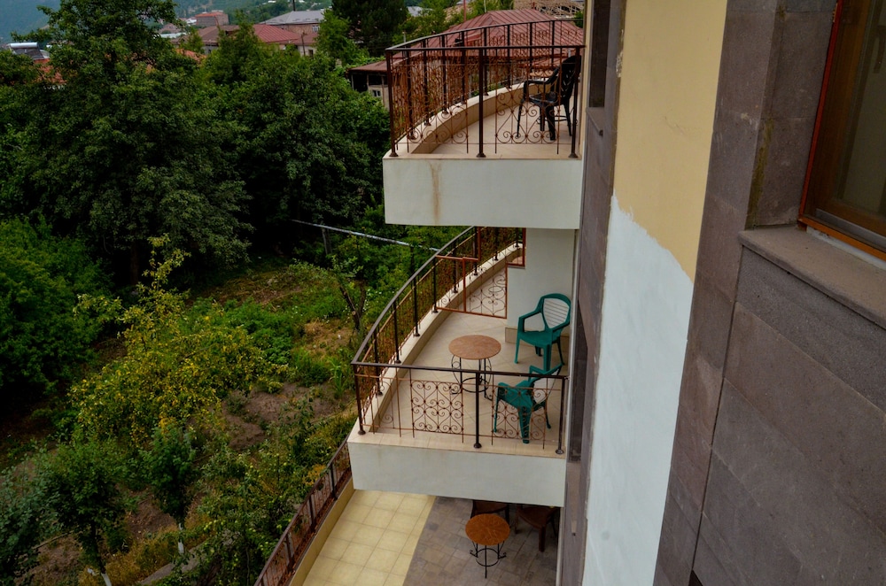 Grand Triple Room, 1 Bedroom, Mountain View photo 3