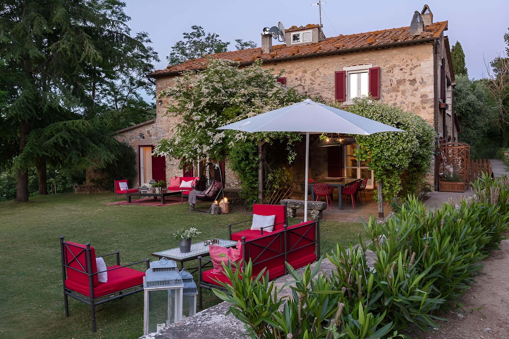 Villa photo 1