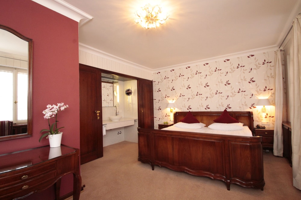 Superior Double Room, 1 King Bed - Photo 7