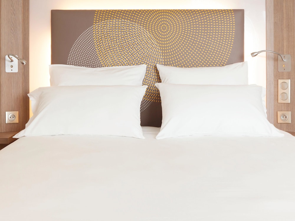 Superior Room, 1 Queen Bed (Premium) - Photo 3