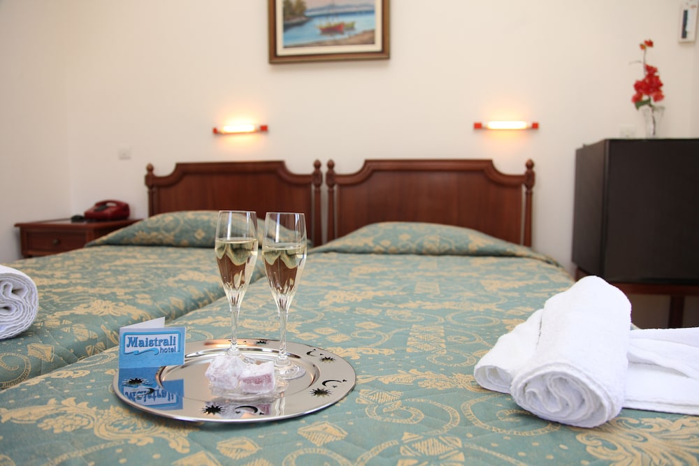Double or Twin Room, Terrace, Ground Floor - Photo 1