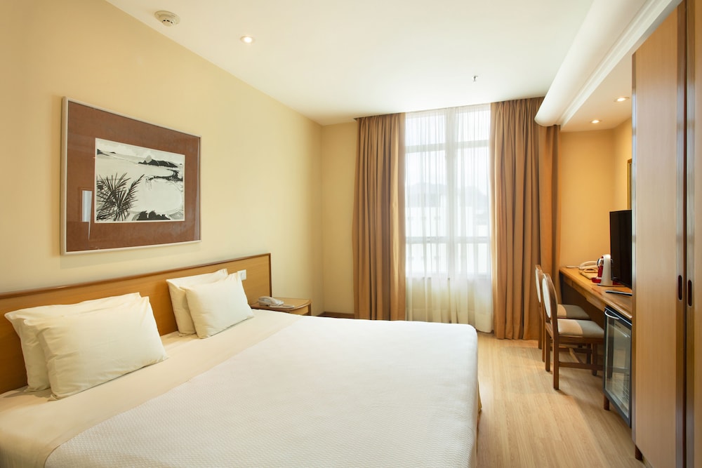 Superior Executivo com Cama Casal