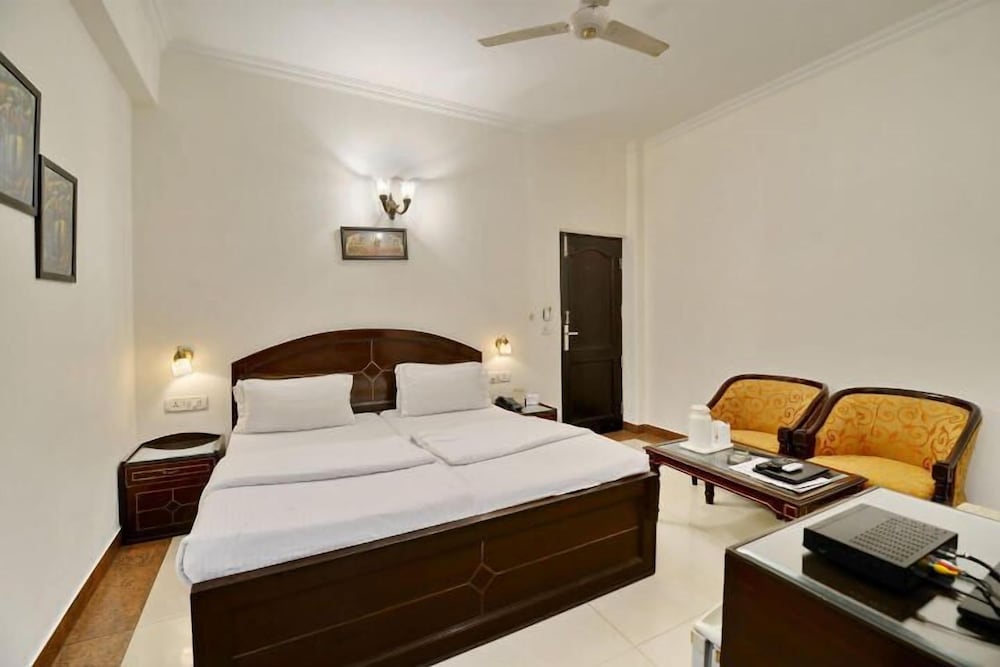 Deluxe Double Room photo 3