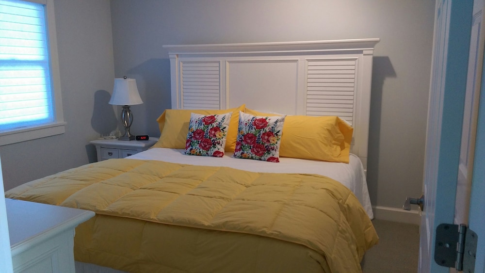 Standard Condo, 1 Bedroom, Bay View (1 King and 1 Sofa Sleeper) photo 1