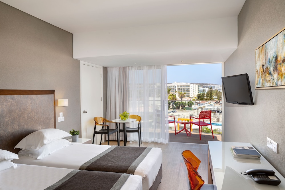 Standard Room, Courtyard View - Photo 1