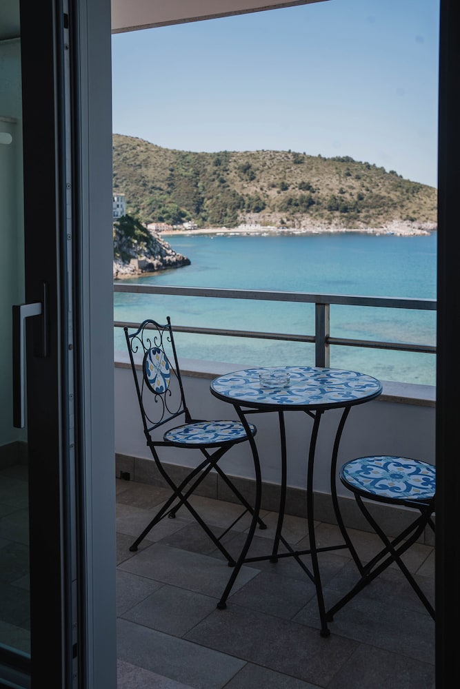 Comfort Double or Twin Room, Sea View photo 3
