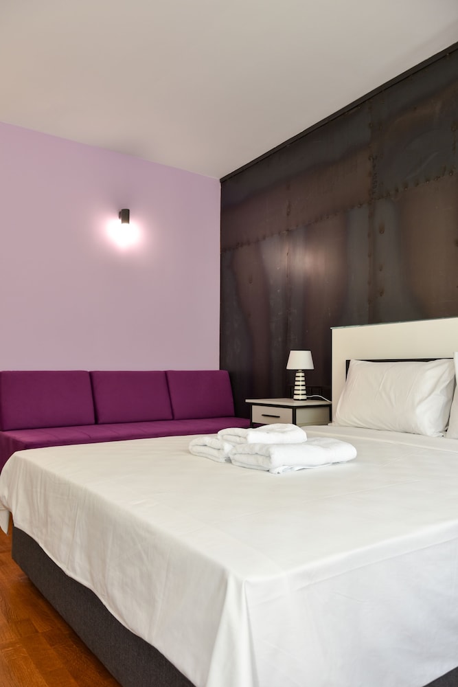 Classic Triple Room - Photo 6