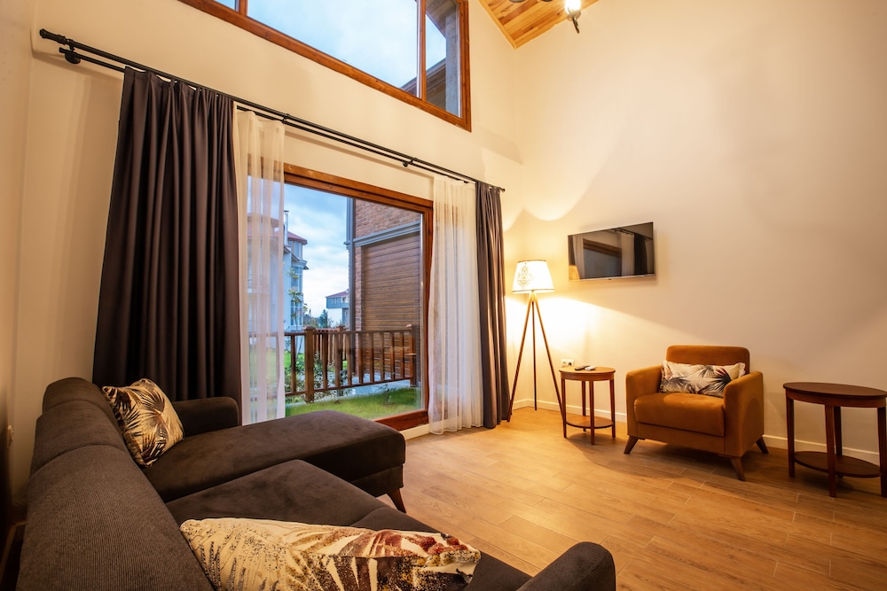 Family Bungalow, 1 Queen Bed with Sofa bed photo 1