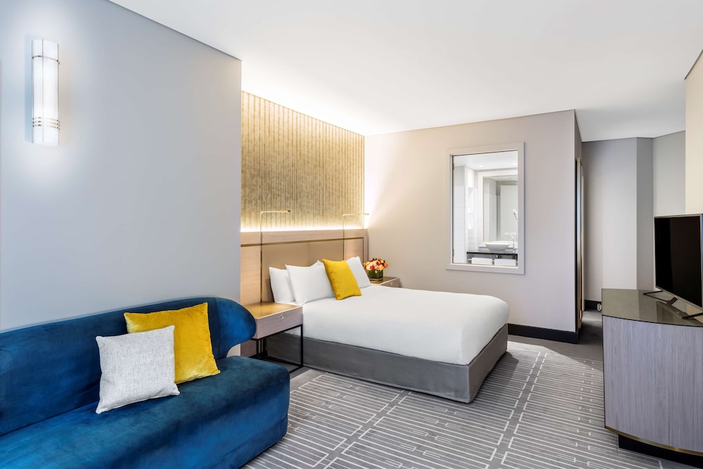 Standard Room, View (Atrium View)