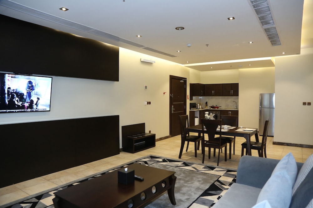 Suite, 2 Bedrooms (Emerald) photo 3