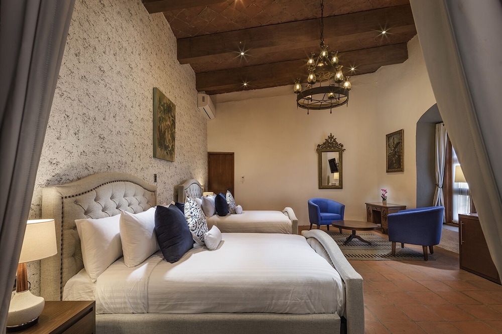 Double Room, 2 Queen Beds