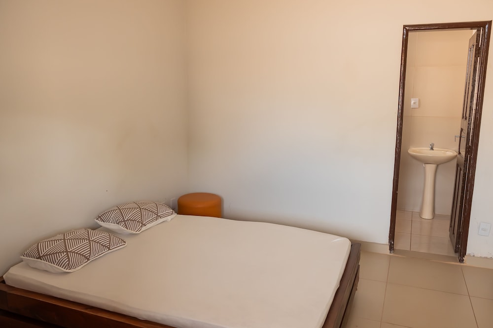 House, 3 Bedrooms photo 3