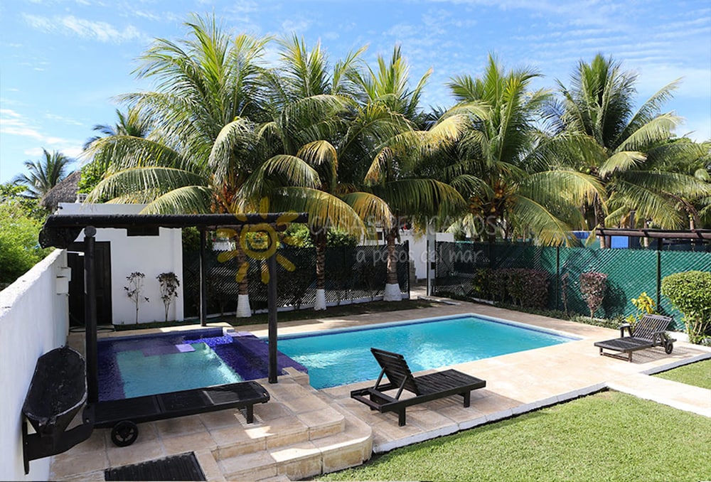 Signature House, 4 Bedrooms, Non Smoking (Casa Pelicanos 5) photo 1