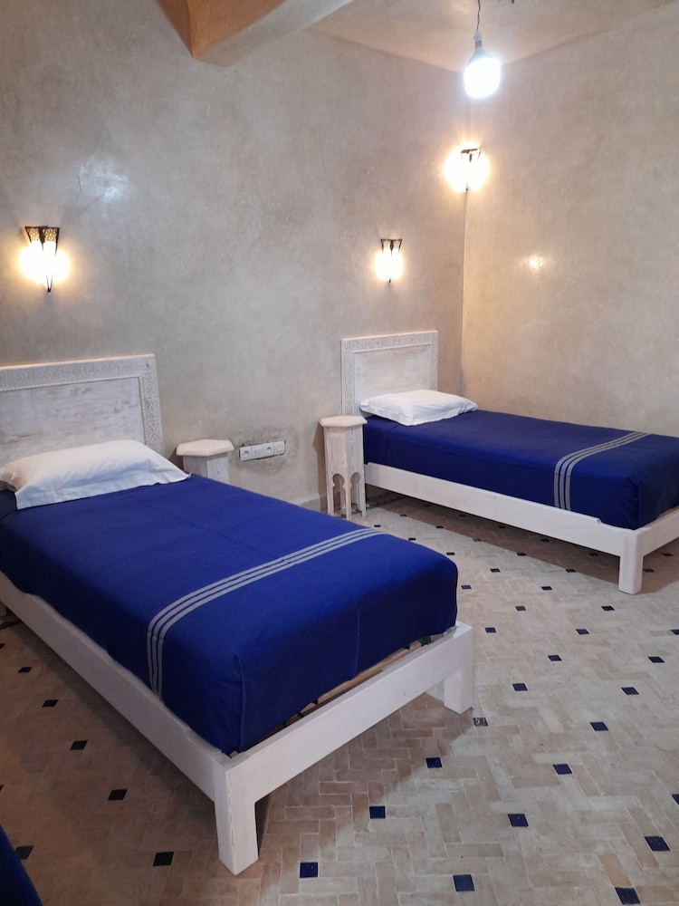 Panoramic Twin Room, 1 Bedroom, Private Bathroom, Courtyard View (Assià) photo 2