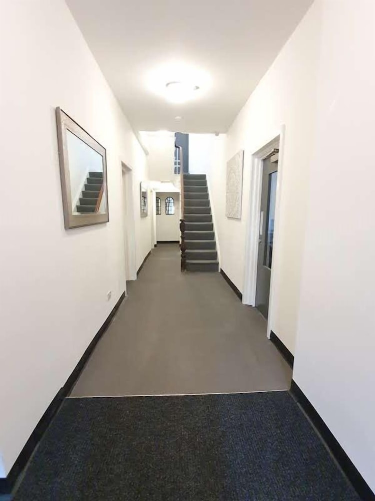 Standard Double Room - Photo 4