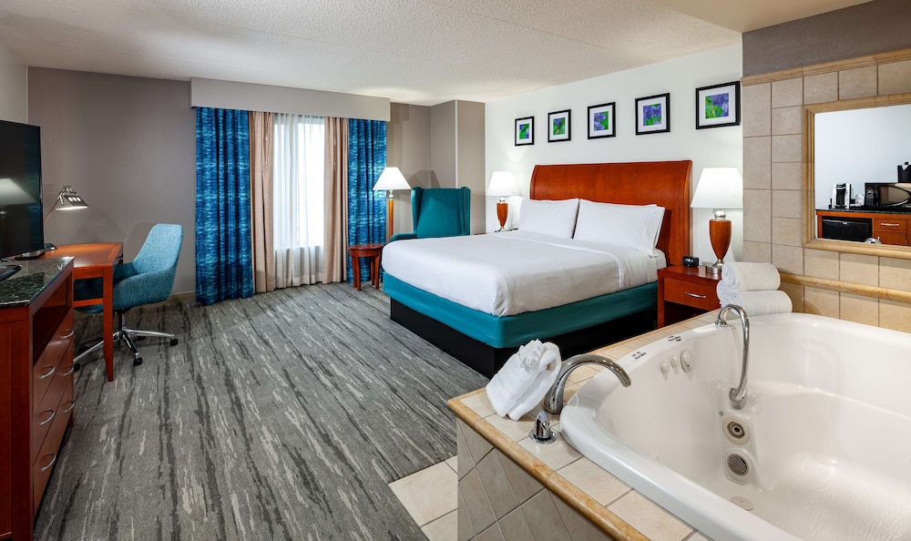 Suite, Accessible - Photo 1