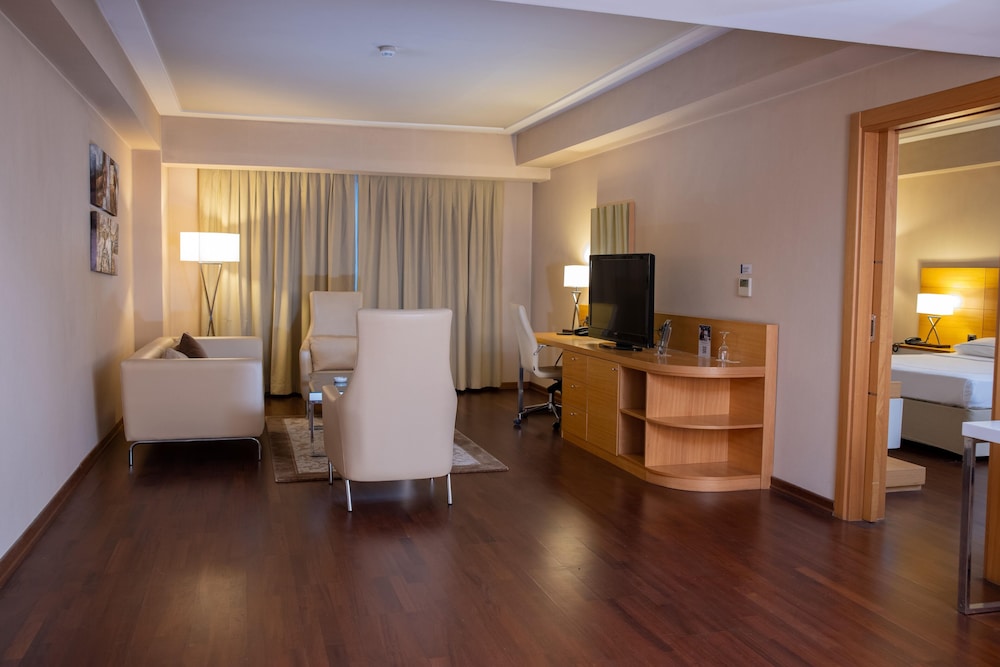 Junior Studio Suite photo 2