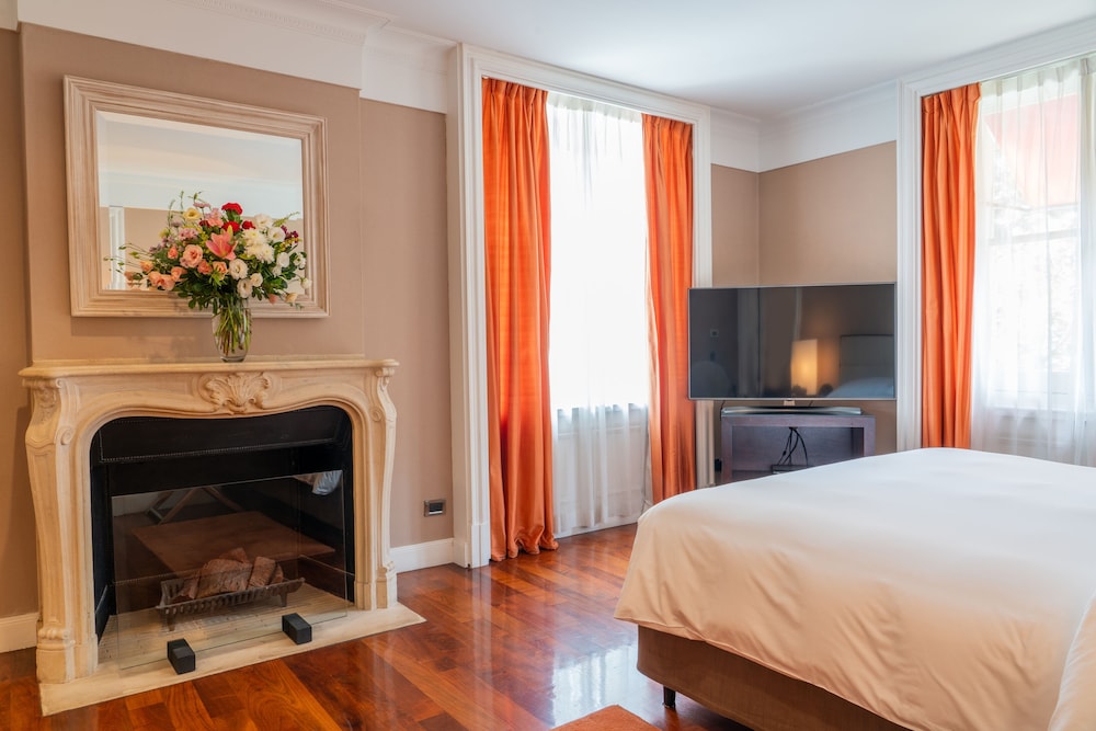 Executive Suite (Palace)