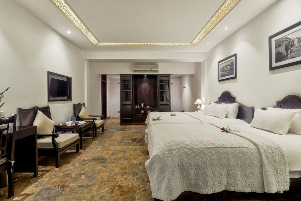Classic Triple Room, Garden View - Photo 2