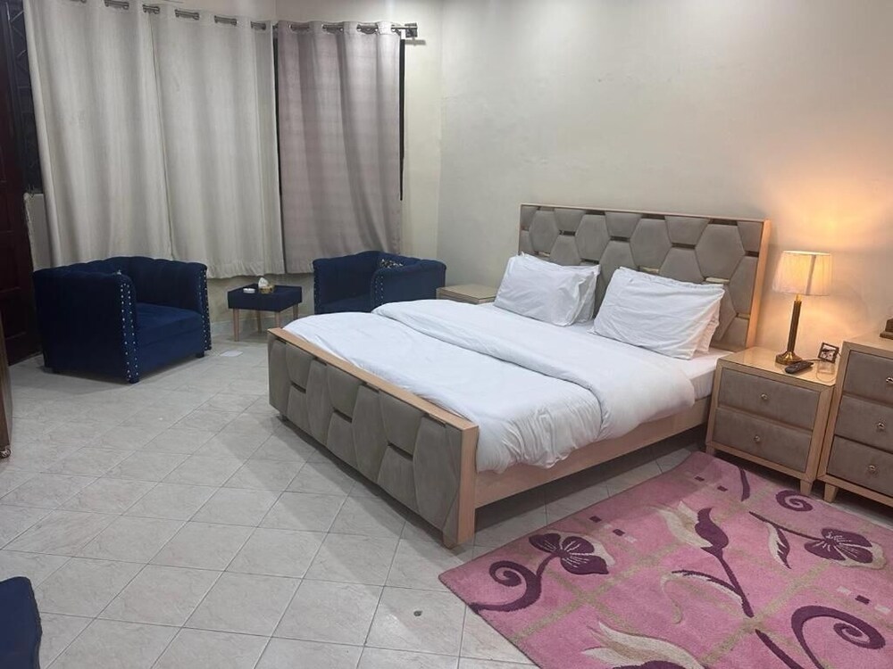 Double Room - Photo 1