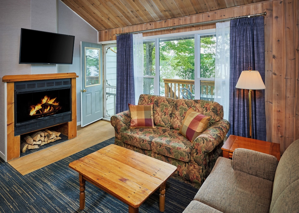 Glen Eagle Suite photo 3