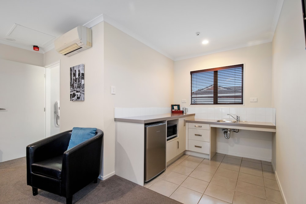 Comfort Studio, Mobility Accessible, Kitchenette photo 2