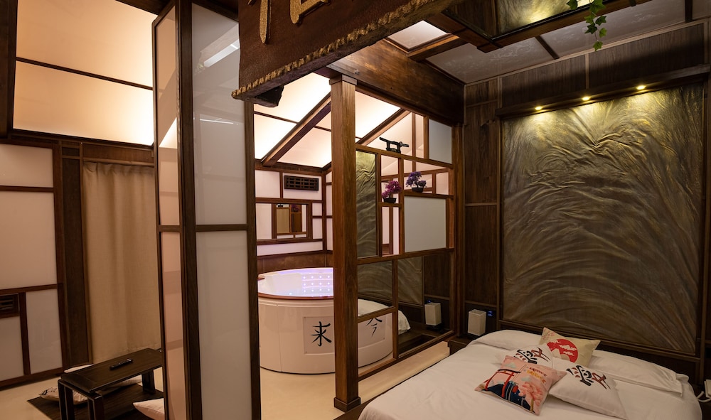 Japanese-style Studio Suite - Photo 1
