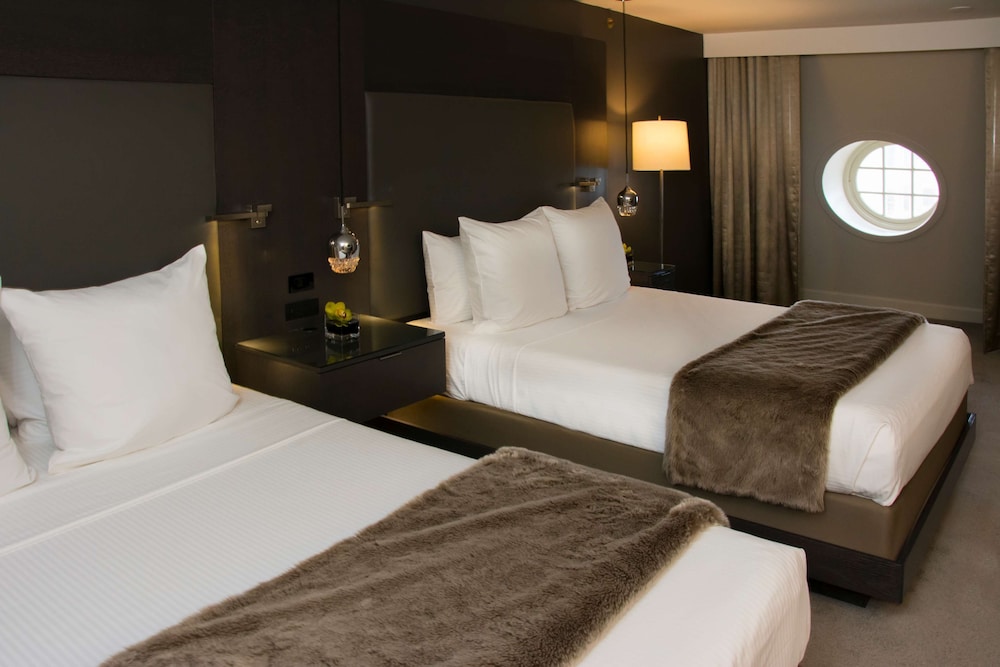 2 Queen Penthouse Suite