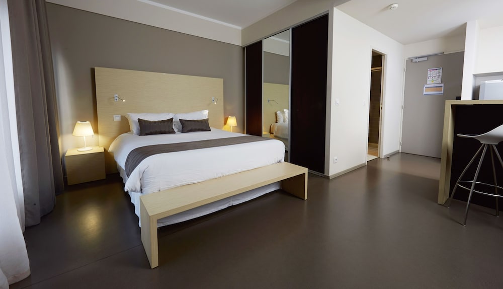 Premium Double Room photo 2