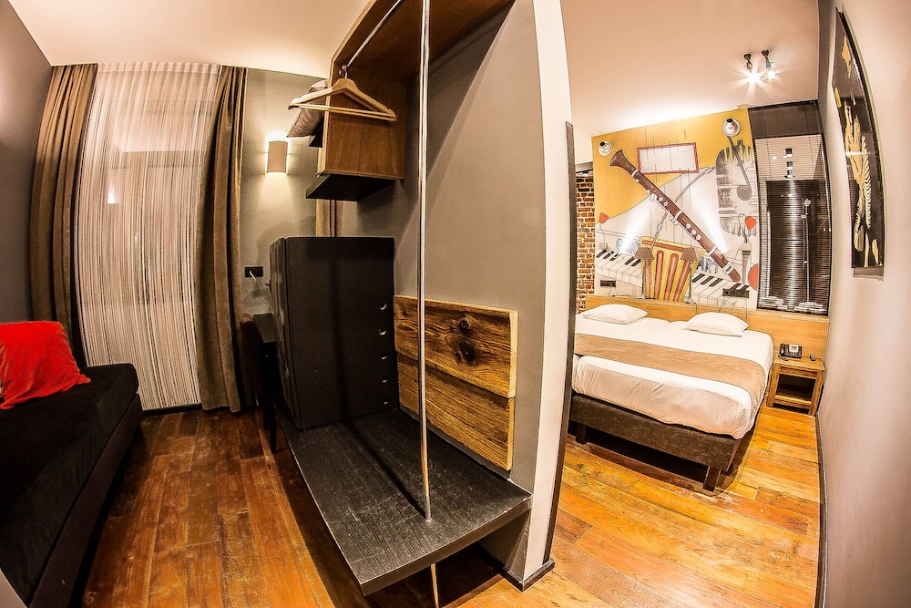 Grand Double Room - Photo 11
