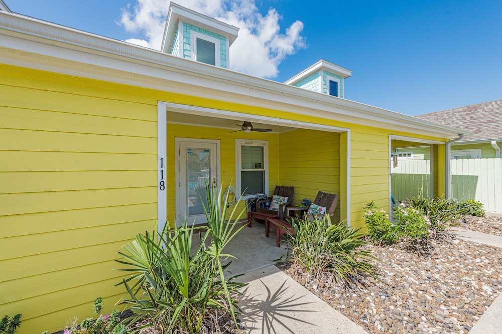 The LUV Shack, Photo 18