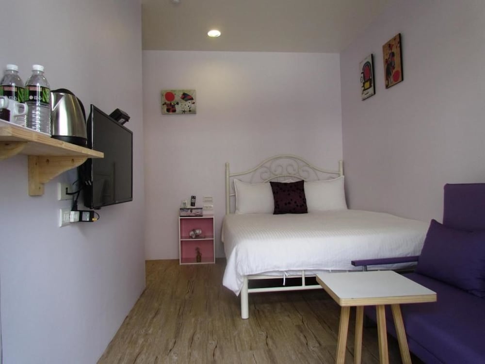 Standard Double Room (201-2f) photo 1