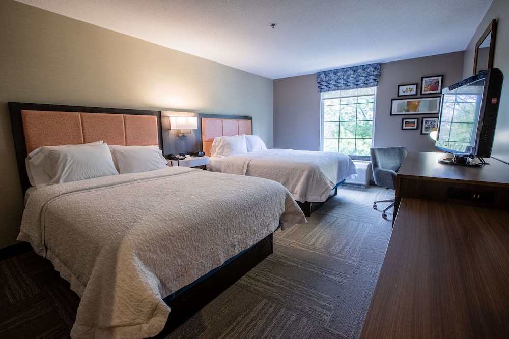 Room, 2 Queen Beds, Accessible, Non Smoking - Photo 1