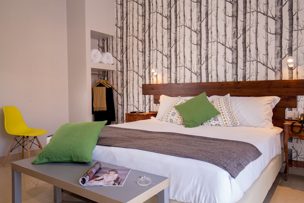 Deluxe Double Room photo 3