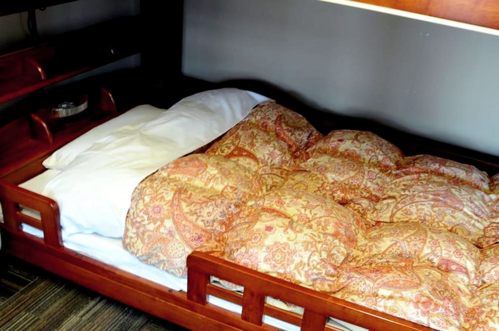 Shared Dormitory (Female-Only) photo 2