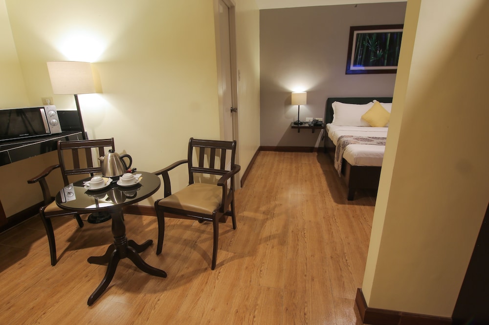 Deluxe Queen Room photo 2
